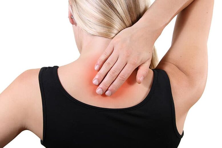 dor no pescoço - sintomas de osteocondrose cervical em uma mulher